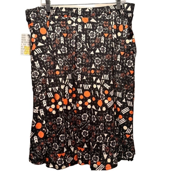 LuLaRoe Madison Pleated Skirt Hidden Pockets Soft Stretch 3XL 24-26 Black Floral - Picture 4 of 16